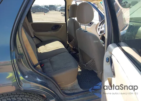 2004 Ford Escape Xlt from USA, damaged, VIN 1FMCU93124KA25708